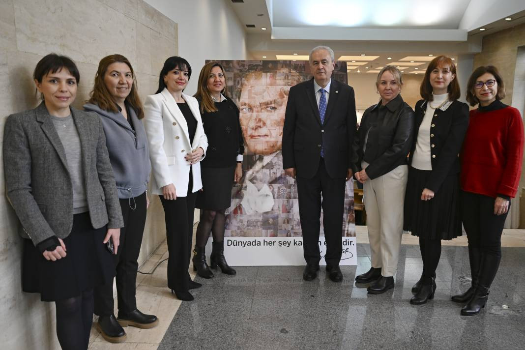 ODTÜ'de ‘Cumhuriyetin 101. yılında 101 kadın fotoğrafı’ temalı sergi - Resim: 2